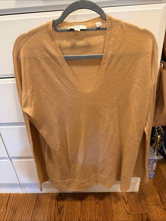 Vince Sweaters - Vince Women's V-Neck Sweater in Camel Tan